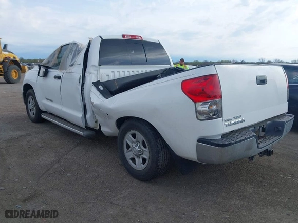 2007 Toyota Tundra SR5 with VIN 5TFRV54137X010273, listed as a IAAI auction lot 41775136 with 97,719 mi miles. Bid and sale history available at carsss.com. Image 3.