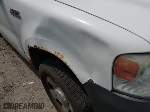 2006 Ford F-150 XL с VIN 1FTRF12286NB41288, выставлен на аукционе IAAI как лот 42434317 с пробегом 176 892 миль миль и . История ставок и продаж доступна на DreamBid. Изображение 6.