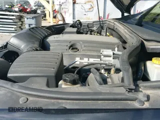 2011 Jeep Grand Cherokee Overland with VIN 1J4RR6GT1BC601963, listed as a IAAI auction lot 43373913 with 170,998 mi miles and . Bid and sale history available at DreamBid. Image 18.