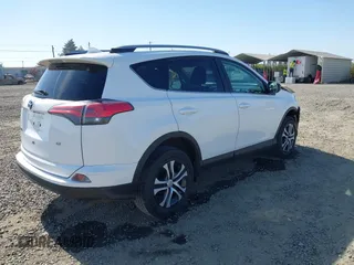 2017 Toyota RAV4 LE z VIN 2T3ZFREV4HW368414, wystawiony jako IAAI lot #42066338 z przebiegiem 78 183 mil mil oraz . Historia ofert i sprzedaży dostępna na DreamBid. Obrazek 4.