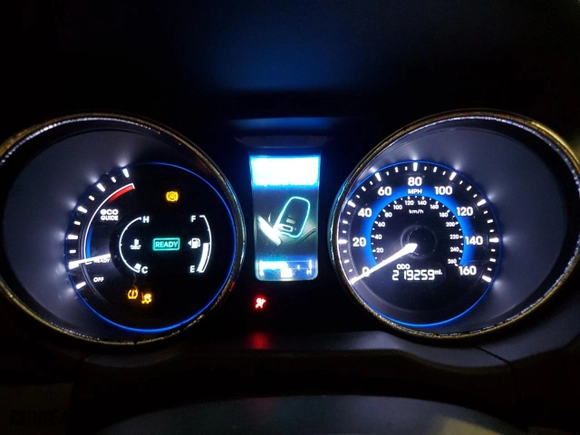 2014 Hyundai Sonata Hybrid Limited with VIN KMHEC4A44EA102615, listed as a Copart auction lot 53577085 with 219,259 mi miles and Clean Title. Bid and sale history available at carsss.com. Image 9.