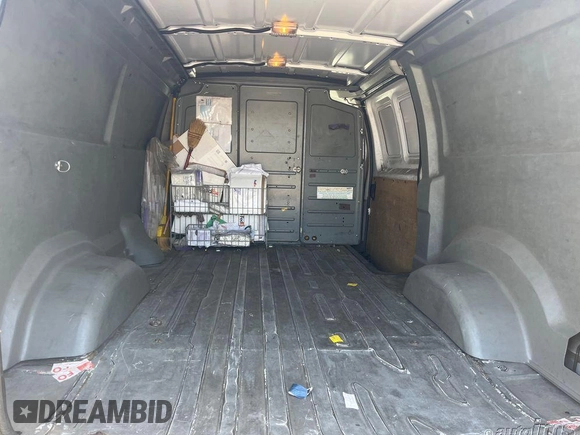 2010 Ford Econoline Cargo Commercial z VIN 1FTNE1EW0ADA90769, wystawiony jako IAAI lot #42398483 z przebiegiem 258 005 mil mil oraz . Historia ofert i sprzedaży dostępna na DreamBid. Obrazek 9.