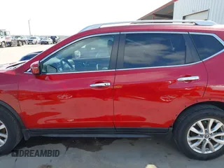 2017 Nissan Rogue SL z VIN JN8AT2MT5HW405814, wystawiony jako IAAI lot #41512457 z przebiegiem 71 161 mil mil oraz . Historia ofert i sprzedaży dostępna na DreamBid. Obrazek 15.