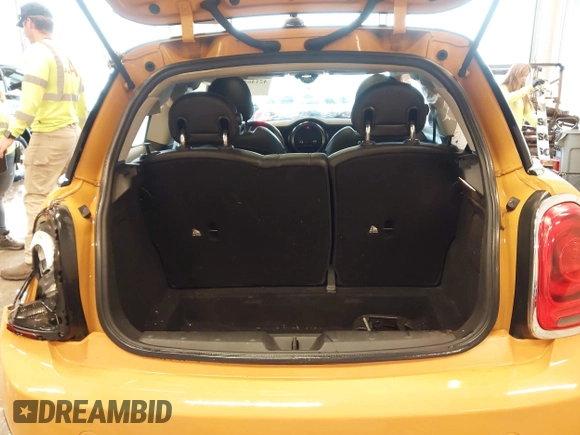 2015 MINI Hardtop with VIN WMWXM5C57FT942137, listed as a IAAI auction lot 42146541 with 96,058 mi miles and . Bid and sale history available at DreamBid. Image 17.