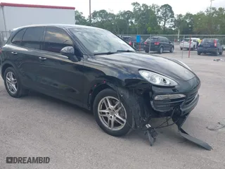 2014 Porsche Cayenne with VIN WP1AA2A28ELA06484, listed as a IAAI auction lot 41655867 with NaN miles. Bid and sale history available at carsss.com. Image 1.