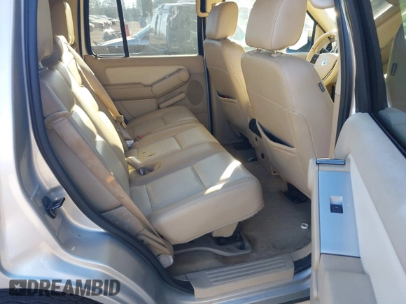 2006 Mercury Mountaineer Luxury z VIN 4M2EU47E06UJ02963, wystawiony jako IAAI lot #41453551 z przebiegiem 149 170 mil mil oraz . Historia ofert i sprzedaży dostępna na DreamBid. Obrazek 8.