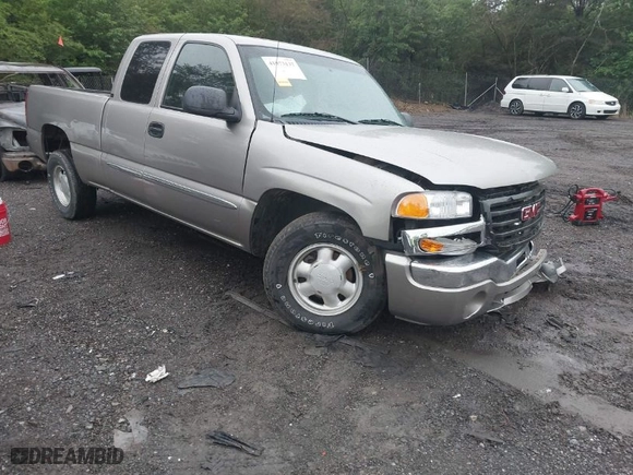 2003 GMC Sierra 1500 SLE with VIN 2GTEC19V231251709, listed as a IAAI auction lot 41973137 with 101,934 mi miles. Bid and sale history available at carsss.com. Image 1.