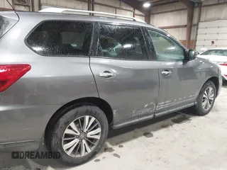 2017 Nissan Pathfinder SL with VIN 5N1DR2MM2HC622055, listed as a IAAI auction lot 41979816 with 123,355 mi miles. Bid and sale history available at carsss.com. Image 19.
