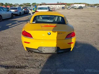 2011 BMW Z4 sDrive30i with VIN WBALM5C56BE495894, listed as a IAAI auction lot 41749017 with 38,987 mi miles. Bid and sale history available at carsss.com. Image 16.