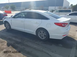 2015 Hyundai Sonata SE with VIN 5NPE24AFXFH083023, listed as a IAAI auction lot 41428991 with 55,288 mi miles and . Bid and sale history available at DreamBid. Image 3.