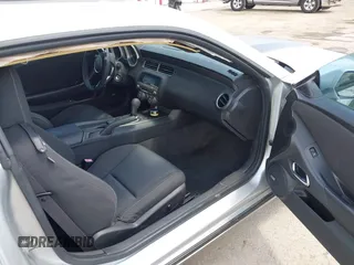 2010 Chevrolet Camaro 1LT с VIN 2G1FB1EV2A9166969, выставлен на аукционе IAAI как лот 42177325 с пробегом 115 278 миль миль и . История ставок и продаж доступна на DreamBid. Изображение 5.