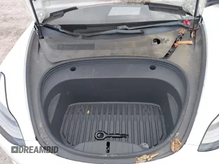 2021 Tesla Model 3 Long Range z VIN 5YJ3E1EB7MF979988, wystawiony jako IAAI lot #40893463 z przebiegiem 38 230 mil mil oraz . Historia ofert i sprzedaży dostępna na DreamBid. Obrazek 10.