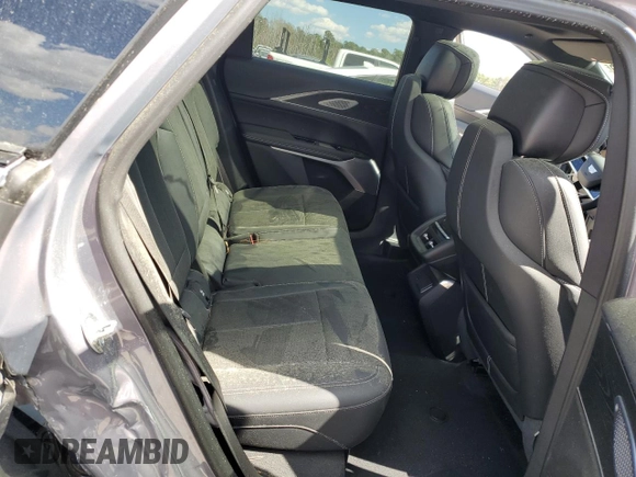 2024 Cadillac LYRIQ Sport z VIN 1GYKPWRK3RZ126481, wystawiony jako Copart lot #49578335 z przebiegiem 3 553 mil mil oraz Czysty tytuł • Clean title. Historia ofert i sprzedaży dostępna na DreamBid. Obrazek 11.