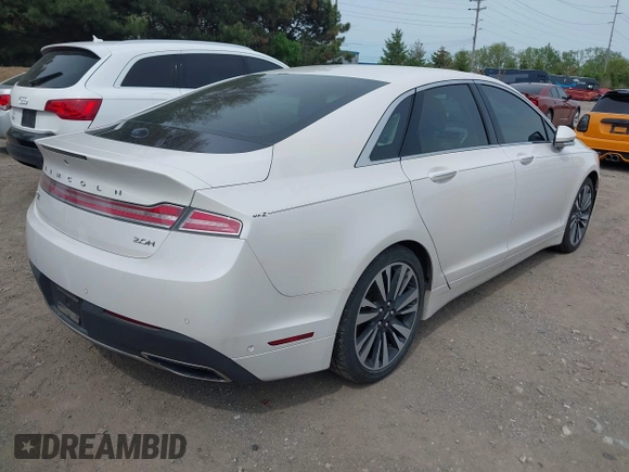 2019 Lincoln MKZ Hybrid Reserve II z VIN 3LN6L5MUXKR632126, wystawiony jako IAAI lot #42186526 z przebiegiem 130 364 mil mil oraz . Historia ofert i sprzedaży dostępna na DreamBid. Obrazek 4.