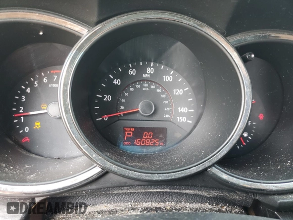 2013 Kia Sorento LX with VIN 5XYKTDA24DG368043, listed as a Copart auction lot 42010575 with 160,825 mi miles and Salvage Title. Bid and sale history available at carsss.com. Image 9.