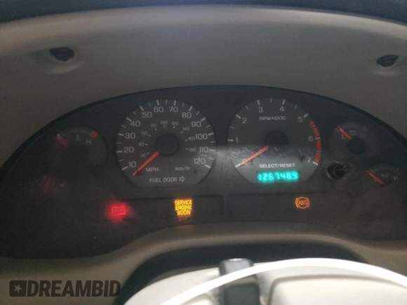 2000 Ford Mustang with VIN 1FAFP4445YF211204, listed as a Copart auction lot 82111424 with 126,748 mi miles and Salvage Title. Bid and sale history available at carsss.com. Image 9.