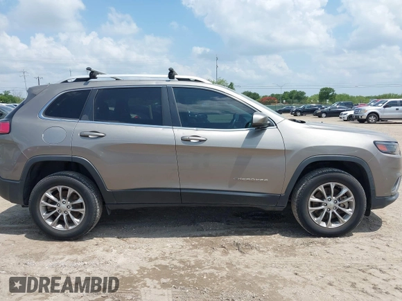 2019 Jeep Cherokee Altitude с VIN 1C4PJMLX3KD105008, выставлен на аукционе IAAI как лот 42474013 с пробегом 82 122 миль миль и . История ставок и продаж доступна на DreamBid. Изображение 13.