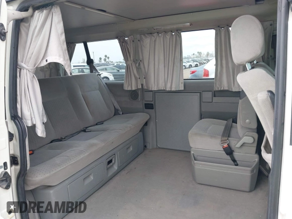 2001 Volkswagen EuroVan MV with VIN WV2NB470X1H144656, listed as a IAAI auction lot 42014536 with 230,707 mi miles and . Bid and sale history available at DreamBid. Image 8.