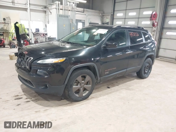 2016 Jeep Cherokee Latitude with VIN 1C4PJMCB5GW289738, listed as a IAAI auction lot 41472536 with 175,292 mi miles. Bid and sale history available at carsss.com. Image 18.