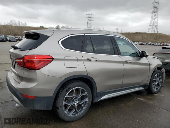 2022 BMW X1 xDrive28i with VIN WBXJG9C0XN5V03922, listed as a Copart auction lot 51248095 with 52,282 mi miles and Salvage Title. Bid and sale history available at carsss.com. Image 3.