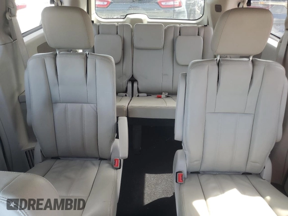 2013 Chrysler Town & Country Touring with VIN 2C4RC1BG6DR556615, listed as a Copart auction lot 54127615 with 120,280 mi miles and Clean Title. Bid and sale history available at DreamBid. Image 10.