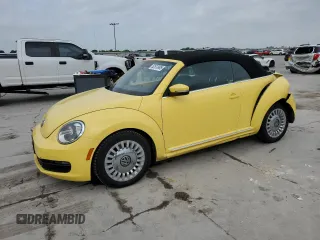 2013 Volkswagen Beetle 2.5L w/Tech с VIN 3VW5X7AT8DM821138, выставлен на аукционе Copart как лот 52512495 с пробегом 50 650 миль миль и Списание • Salvage title. История ставок и продаж доступна на DreamBid. Изображение 1.