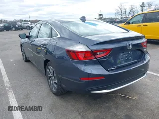 2022 Honda Insight Touring with VIN 19XZE4F90NE007552, listed as a IAAI auction lot 42038471 with 7,904 mi miles and . Bid and sale history available at carsss.com. Image 3.