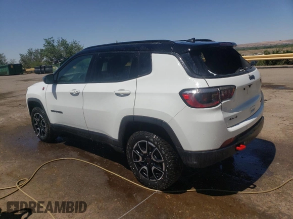 2025 Jeep Compass Trailhawk with VIN 3C4NJDDN2ST533537, listed as a Copart auction lot 61374825 with 8,889 mi miles and Clean title. Bid and sale history available at DreamBid. Image 2.