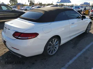 2018 Mercedes-Benz C 300 with VIN WDDWK4JB8JF736247, listed as a Copart auction lot 82452344 with 32,502 mi miles and Salvage Title. Bid and sale history available at DreamBid. Image 3.