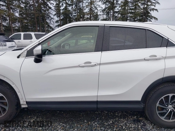 2020 Mitsubishi Eclipse Cross ES with VIN JA4AS3AA1LZ022378, listed as a IAAI auction lot 41472439 with 67,109 mi miles and . Bid and sale history available at DreamBid. Image 15.