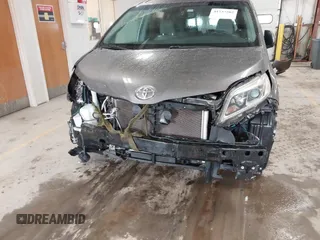 2015 Toyota Sienna Ltd with VIN 5TDDK3DC3FS106157, listed as a IAAI auction lot 41737202 with 173,724 mi miles. Bid and sale history available at carsss.com. Image 13.