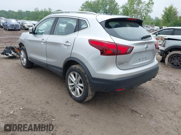 2017 Nissan Rogue SV with VIN JN1BJ1CR0HW120172, listed as a IAAI auction lot 42432543 with 116,938 mi miles and . Bid and sale history available at DreamBid. Image 3.