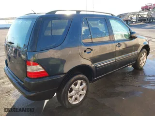 2001 Mercedes-Benz M-Class with VIN 4JGAB72E01A251463, listed as a IAAI auction lot 41392480 with 1 mi miles. Bid and sale history available at carsss.com. Image 4.