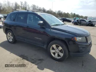 2015 Jeep Compass Sport with VIN 1C4NJDBB5FD130589, listed as a Copart auction lot 55213215 with 190,294 mi miles and Clean Title. Bid and sale history available at carsss.com. Image 4.