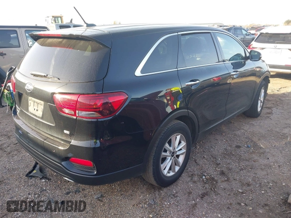 2019 Kia Sorento LX with VIN 5XYPG4A31KG579877, listed as a IAAI auction lot 41342414 with 32,549 mi miles. Bid and sale history available at carsss.com. Image 4.