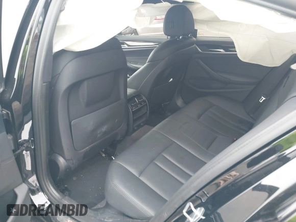 2019 BMW 5 Series 530i xDrive with VIN WBAJA7C51KWW26798, listed as a IAAI auction lot 41320980 with 65,865 mi miles. Bid and sale history available at carsss.com. Image 8.