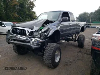 2002 Toyota Tacoma z VIN 5TEWN72N02Z049618, wystawiony jako Copart lot #42204195 z przebiegiem Nie podano mil oraz Szkoda całkowita • Salvage title. Historia ofert i sprzedaży dostępna na DreamBid. Obrazek 1.