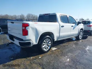 2020 Chevrolet Silverado 1500 Custom with VIN 1GCPYBEK9LZ192368, listed as a IAAI auction lot 41329058 with 135,365 mi miles. Bid and sale history available at carsss.com. Image 4.