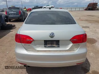 2011 Volkswagen Jetta SE с VIN 3VWBZ7AJ5BM396034, выставлен на аукционе IAAI как лот 42224986 с пробегом 208 344 миль миль и . История ставок и продаж доступна на DreamBid. Изображение 16.