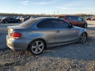 2009 BMW 1 Series 128i with VIN WBAUP73589VK74895, listed as a Copart auction lot 88375515 with 173,027 mi miles and Salvage Title. Bid and sale history available at carsss.com. Image 3.