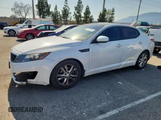 2013 Kia Optima EX z VIN 5XXGN4A71DG196229, wystawiony jako Copart lot #64989055 z przebiegiem 146 187 mil mil oraz Szkoda całkowita • Salvage title. Historia ofert i sprzedaży dostępna na DreamBid. Obrazek 1.