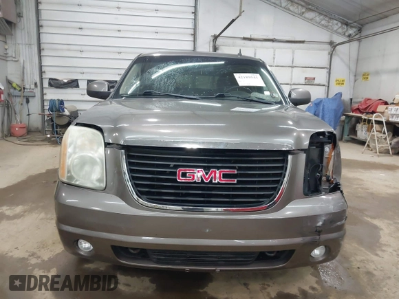 2011 GMC Yukon SLT with VIN 1GKS2CE02BR336524, listed as a IAAI auction lot 42189541 with 226,321 mi miles and . Bid and sale history available at DreamBid. Image 12.