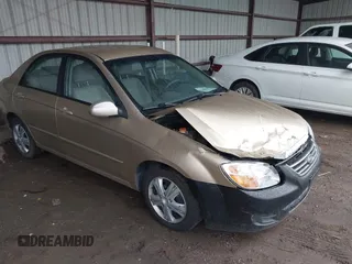 2009 Kia Spectra EX z VIN KNAFE221395647549, wystawiony jako IAAI lot #42408076 z przebiegiem 227 302 mil mil oraz . Historia ofert i sprzedaży dostępna na DreamBid. Obrazek 1.