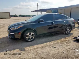 2021 Kia Forte LXS z VIN 3KPF24AD2ME379559, wystawiony jako Copart lot #58539795 z przebiegiem 48 784 mil mil oraz Czysty tytuł • Clean title. Historia ofert i sprzedaży dostępna na DreamBid. Obrazek 1.