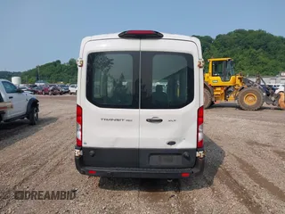 2019 Ford Transit Passenger XL z VIN 1FBAX2CM8KKA31115, wystawiony jako IAAI lot #42366286 z przebiegiem 222 359 mil mil oraz . Historia ofert i sprzedaży dostępna na DreamBid. Obrazek 16.