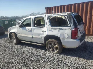 2007 GMC Yukon SLE with VIN 1GKFC13077R347998, listed as a Copart auction lot 48422815 with Not Provided miles and Salvage Title. Bid and sale history available at DreamBid. Image 2.