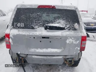 2015 Jeep Patriot Latitude с VIN 1C4NJRFBXFD183487, выставлен на аукционе IAAI как лот 41252110 с пробегом 197 980 миль миль и . История ставок и продаж доступна на DreamBid. Изображение 17.