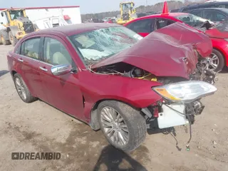 2013 Chrysler 200 Limited with VIN 1C3CCBCG1DN506605, listed as a IAAI auction lot 41674212 with 105,102 mi miles. Bid and sale history available at carsss.com. Image 1.