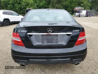 2012 Mercedes-Benz C 300 Sport with VIN WDDGF8BB1CR227522, listed as a Copart auction lot 60677295 with 107,619 mi miles and Clean title. Bid and sale history available at DreamBid. Image 6.