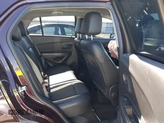 2021 Chevrolet Trax LT with VIN KL7CJPSM1MB360646, listed as a IAAI auction lot 41629430 with 84,854 mi miles. Bid and sale history available at carsss.com. Image 8.